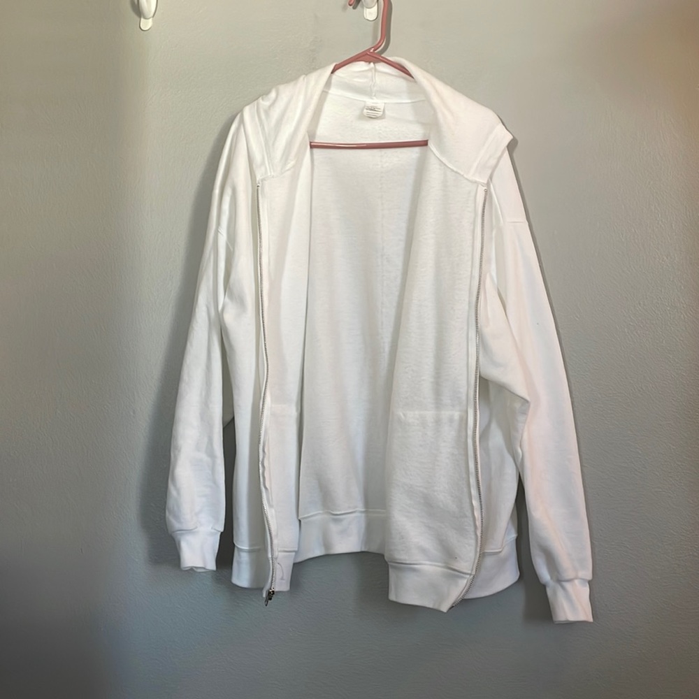 White zip up hoodie